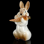 0030508/82.01964.00.1 ЛФЗ СКУЛЬПТУРА "Заяц с морковкой 3" МН1