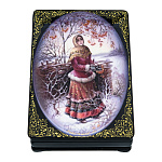 0076079 Художественная роспись Шкатулка  "ДЕВУШКА У ПЛЕТНЯ " 16*11*5 см