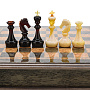 Шахматы из карельской березы с янтарными фигурами 38х38 см, фотография 3. Интернет-магазин ЛАВКА ПОДАРКОВ