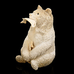 /И797 Скульптура "Рыбачок" кость кита 15*10,5*20 см