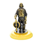 0045913/1586 Сувенир Летчик Сувенир (белый)