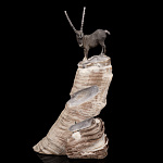 Скульптура из рога "Козерог"