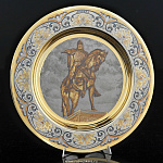 0021788 Златоуст Блюдце d-140мм "Юрий Долгорукий" на подставке в ПУ (365)