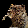 Скульптура из кости кита "Медведь с рыбой", фотография 4. Интернет-магазин ЛАВКА ПОДАРКОВ