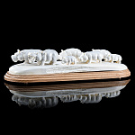 Скульптура из рога лося "Семья бегемотов"