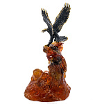 Скульптура на подставке из янтаря "Орел"