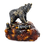 Скульптура на подставке из янтаря "Медведь на опушке"