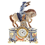 09008 Гжель Часы настольные"Сокольничий" в цвете и золоте 33*24,5*14,5см 
