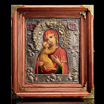 0055199/32*27см  ИКОНА "ВЛАДИМИРСКАЯ БМ" серебрение, эмаль, КИОТ дуб