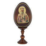 0076714/13см ЯЙЦО ПАСХАЛЬНОЕ С ЛИКОМ "СВ. НИКОЛАЙ УГОДНИК" на подставке 18см  (дерево)