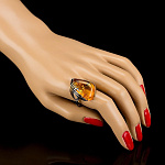 820938/4,54г  Серебро 925* КОЛЬЦО вст.Янтарь р/п