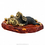 Статуэтка с янтарем "Собака Жадина", фотография 1. Интернет-магазин ЛАВКА ПОДАРКОВ