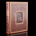 Книга подарочная "Цветник духовный". Кожаный переплёт