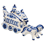 Шкатулка фарфоровая "Карета". Гжель