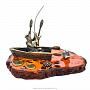 Статуэтка с янтарем "Рыбак в лодке", фотография 1. Интернет-магазин ЛАВКА ПОДАРКОВ