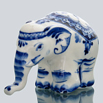 09250 Гжель Скульптура "Слон" 7*10см  Авт.Черновы Л.и В. 