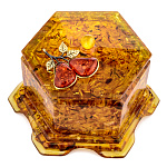0068535/НП  Изделия из янтаря ШКАТУЛКА шестиугольная  "Ветка груши" 13*13*9см