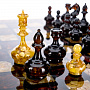 Шахматный ларец с инкрустацией и фигурами из янтаря 47х47 см, фотография 5. Интернет-магазин ЛАВКА ПОДАРКОВ