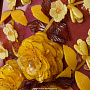 Цветочная композиция-панно из янтаря 20х25 см, фотография 3. Интернет-магазин ЛАВКА ПОДАРКОВ