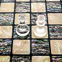 Шахматный ларец с перламутром и фигурами из хрусталя (черн), фотография 14. Интернет-магазин ЛАВКА ПОДАРКОВ
