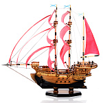 Модель корабля "Алые паруса"