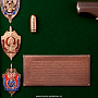 Панно с пистолетом "Макаров со знаками ФСБ", фотография 5. Интернет-магазин ЛАВКА ПОДАРКОВ