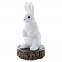 Скульптура из натурального камня "Кролик на пне". Ангидрид, фотография 3. Интернет-магазин ЛАВКА ПОДАРКОВ