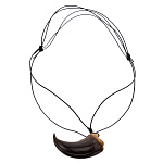 0070338 АМУЛЕТ 5см  коготь медведя ,кож шнур