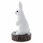 Скульптура из натурального камня "Кролик на пне". Ангидрид, фотография 4. Интернет-магазин ЛАВКА ПОДАРКОВ