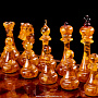Шахматный ларец с фигурами из янтаря "Старый замок", фотография 2. Интернет-магазин ЛАВКА ПОДАРКОВ