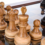Деревянный шахматный стол 77х77 см, фотография 8. Интернет-магазин ЛАВКА ПОДАРКОВ