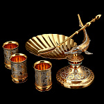 0069375/0588Златоуст Икорница "РАКУШКА" со стопками