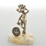 0019931 Бронза Статуэтка "ЛЯГУШКА С МОНЕТОЙ" h=8,5см на камне  (93965)