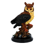 0063620  Сувенир из янтаря "СОВА НА ПНЕ" на подставке  25*43см