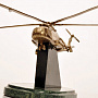 Модель техники "Вертолёт Ми-8" из бронзы на каменном постаменте, фотография 8. Интернет-магазин ЛАВКА ПОДАРКОВ