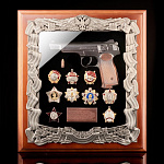 0055067/16-278/44*40см Гальванопластика Ключница "Стечкин с наградами СССР" (16-278)