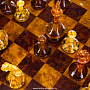 Шахматный ларец из капа с фигурами из янтаря "Эстетика", фотография 9. Интернет-магазин ЛАВКА ПОДАРКОВ