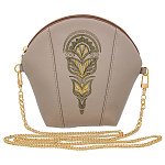 -2000358108340 Сумка кожа иск Мод 335 Рис 634 А разм 18*19*6 /кожа иск бежевая /7.4.61/ зол