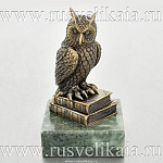 0025769 Бронза Статуэтка "МУДРАЯ СОВА" на камне 10*6см змеевик
