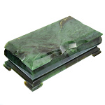 0040669 Нат камень ШКАТУЛКА РЕЗНАЯ нефрит