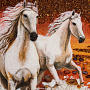 Картина янтарная "Кони" 30х40 см, фотография 4. Интернет-магазин ЛАВКА ПОДАРКОВ