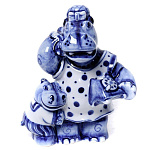 09232 Гжель Скульптура "Бабетта" 11*10см авт. Черновы Л.и В. 