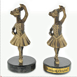 0021264/ш Бронза Статуэтка "Коза-балерина" (4.247.1)