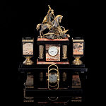 8685/ФР Нат.камень Письменный набор "Георгий Победоносец" Яшма  