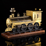 0017694 Модель паровоза с баром, на подставке , дерево, краски.