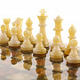 Шахматы с инкрустацией и фигурами из янтаря 34х34 см, фотография 13. Интернет-магазин ЛАВКА ПОДАРКОВ