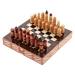 0080423 Нат.дерево ШАХМАТЫ-шкатулка дорожные резные ок 20*11*7см (коричн)