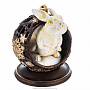 Деревянная резная скульптура "Кролик в шаре", фотография 1. Интернет-магазин ЛАВКА ПОДАРКОВ