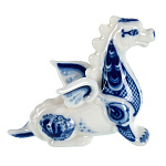 0072175 Гжель Скульптура  "ДРАКОН крылатый" в коб 80*30*75 мм