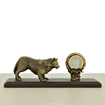 0139158/часы Бронза Скульптура "Волк" подст.дерево